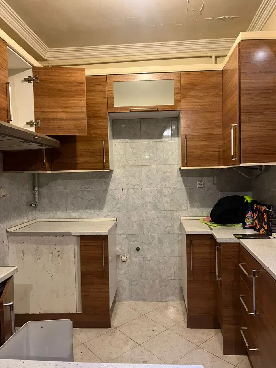 کابینت دست دوم آشپزخانه با سینک و هود|آبچکان و نظمدهنده ظروف|تبریز, |دیوار