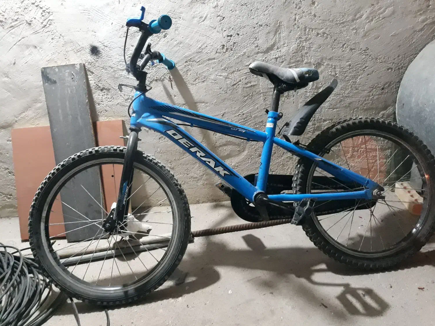 دوچرخه 20 در حد نو|دوچرخه، اسکیت، اسکوتر|اهرم, |دیوار