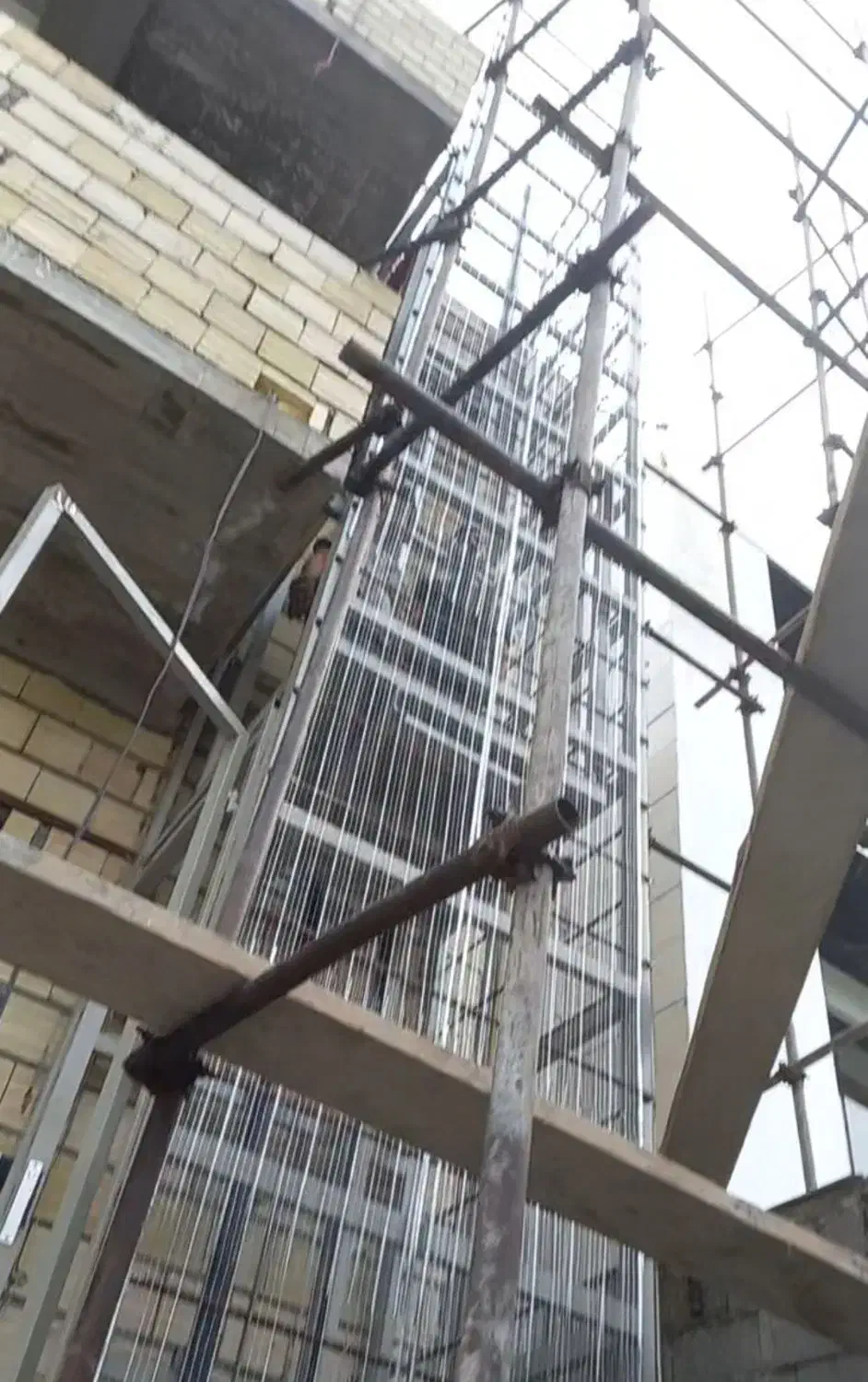 ساخت و نصب بالابر هیدرولیکی،هوم لیفت و...|خدمات پیشه و مهارت|خمینی‌شهر, |دیوار