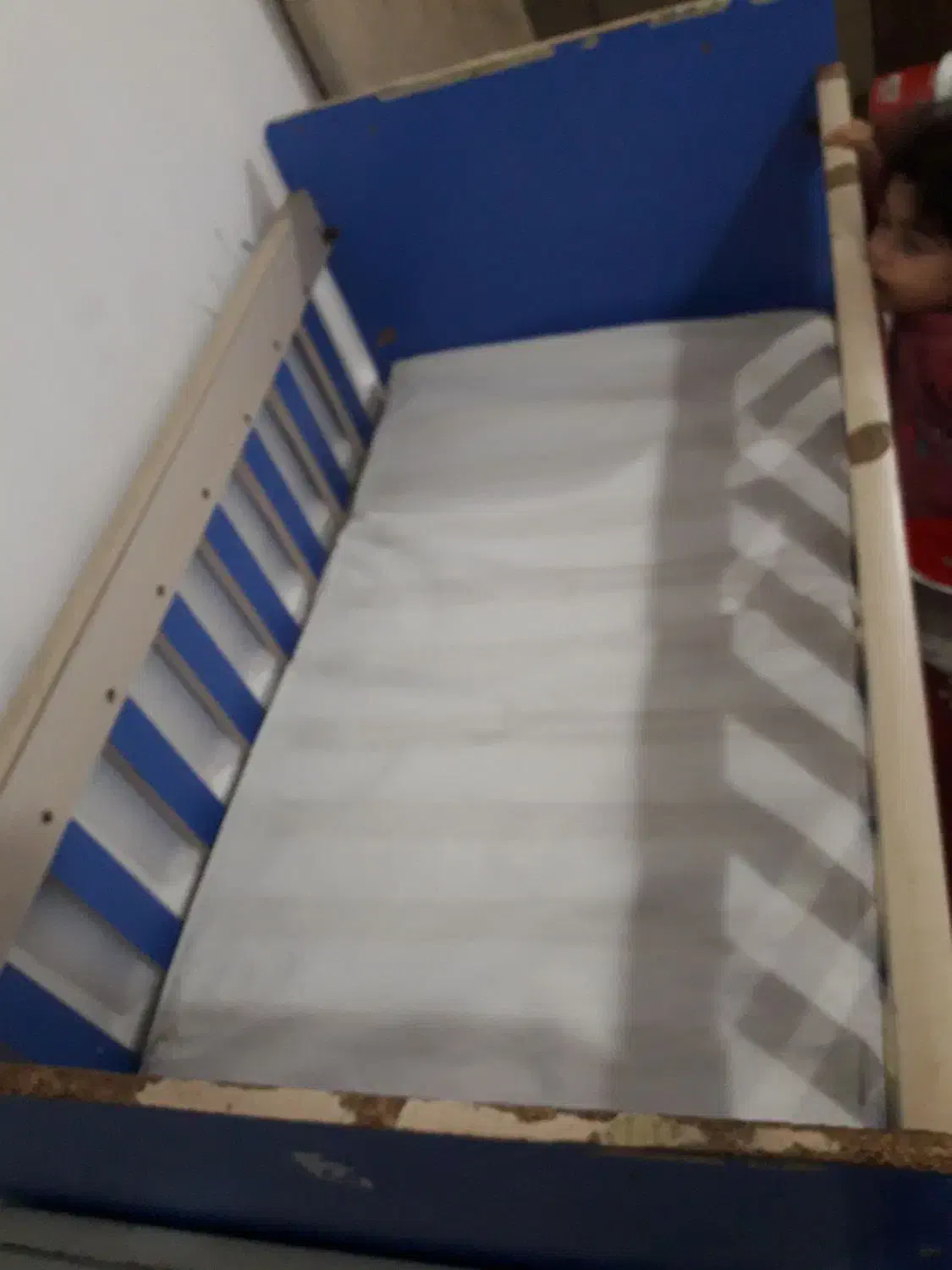 تخت کودک|تخت و صندلی بچه|خرمشهر, |دیوار