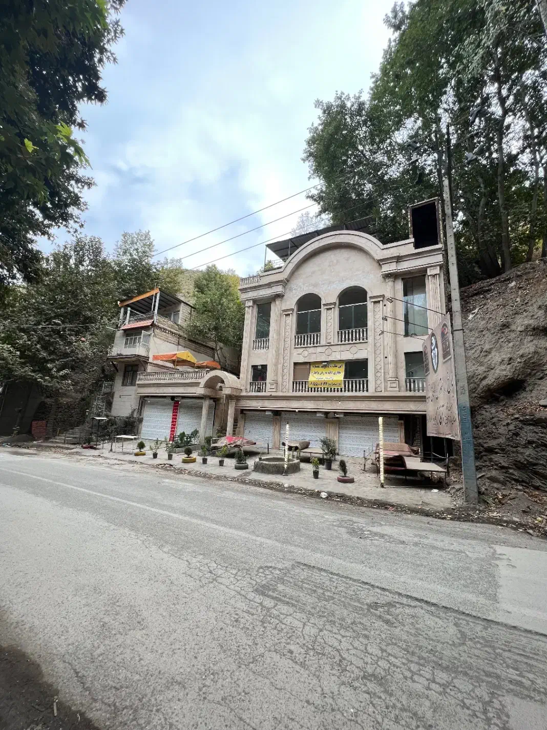 رستوران قابل رهن و اجاره منطقه گردشگری شاندیز|اجارهٔ مغازه و غرفه|شاندیز, |دیوار