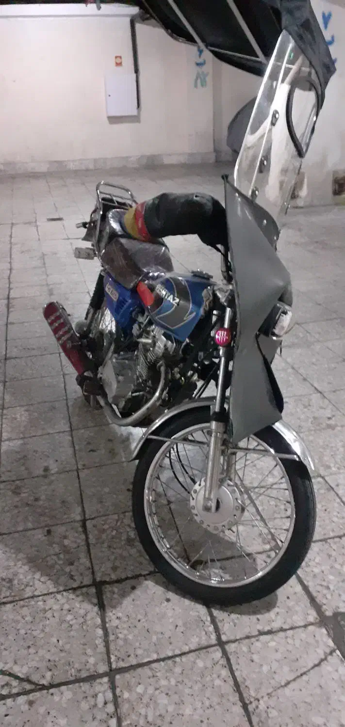 موتورهنداپیشتاز۱۲۵مدل۸۹|موتورسیکلت|تهران, استخر|دیوار