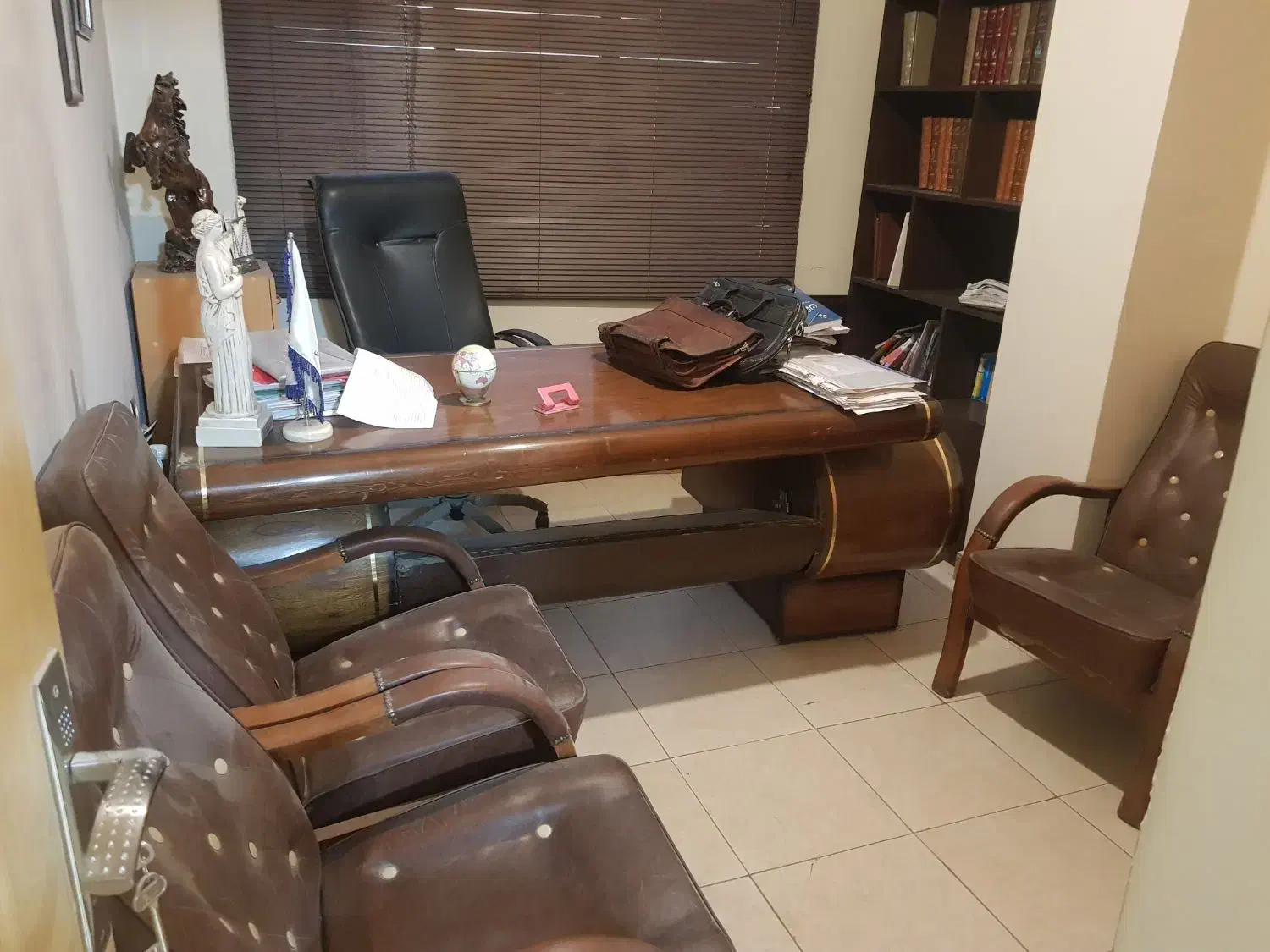 فروش فوری میز و صندلی اداری|دفتر کار|فردیس, سرحدی|دیوار