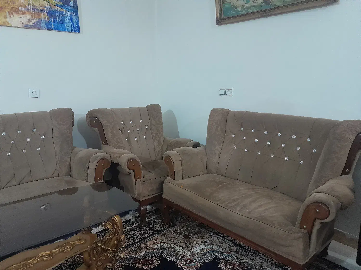 مبل ۷ نفره|مبلمان خانگی و میز عسلی|باغستان, |دیوار