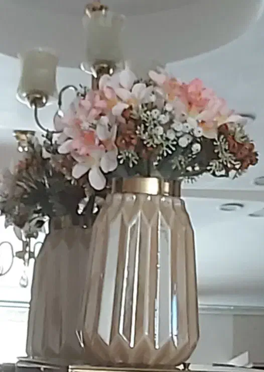 گلدان به همراه گل|گل مصنوعی|دورود, |دیوار