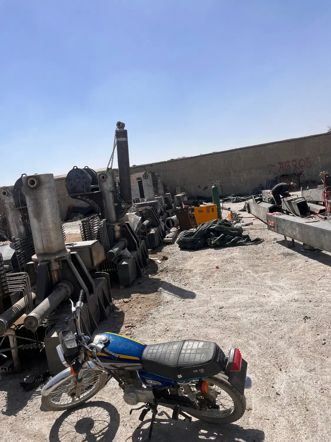 جرثقیل اطلس اصفهان ساز از ۵تن تا ۲۰تن|خودرو سنگین|اصفهان, بابوکان|دیوار