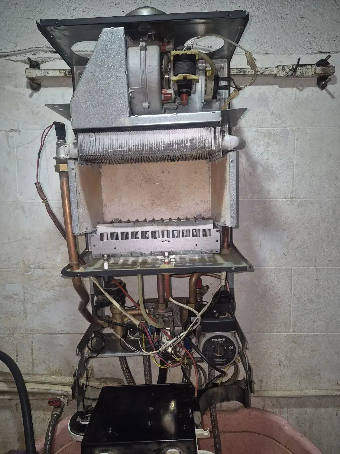 پکیج استوک|آبگرمکن، پکیج، شوفاژ|هشتگرد, شهرک ولیعصر (مصلی)|دیوار