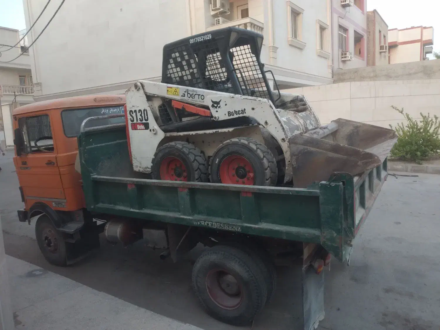 انواع خدمات مینی لودر(بابکت) و خاور|خدمات حمل و نقل|بندرعباس, |دیوار