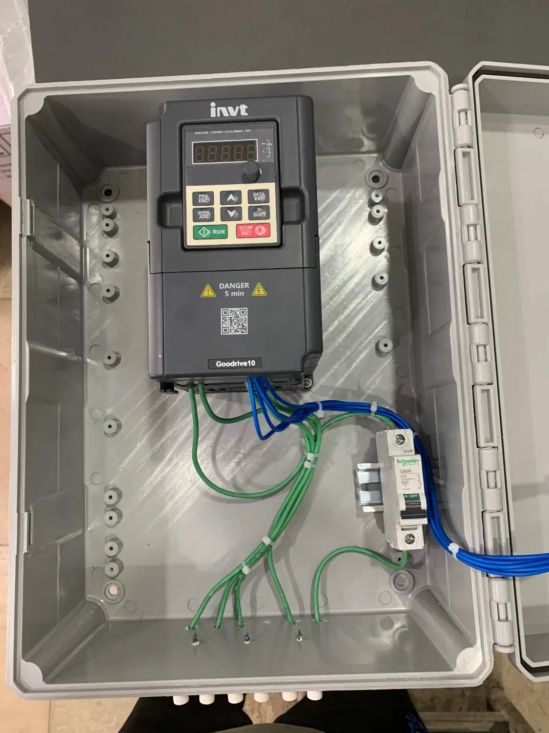 طراحی، ساخت و اجرای انواع تابلو های برق و ژنراتور|خدمات پیشه و مهارت|بابل, |دیوار