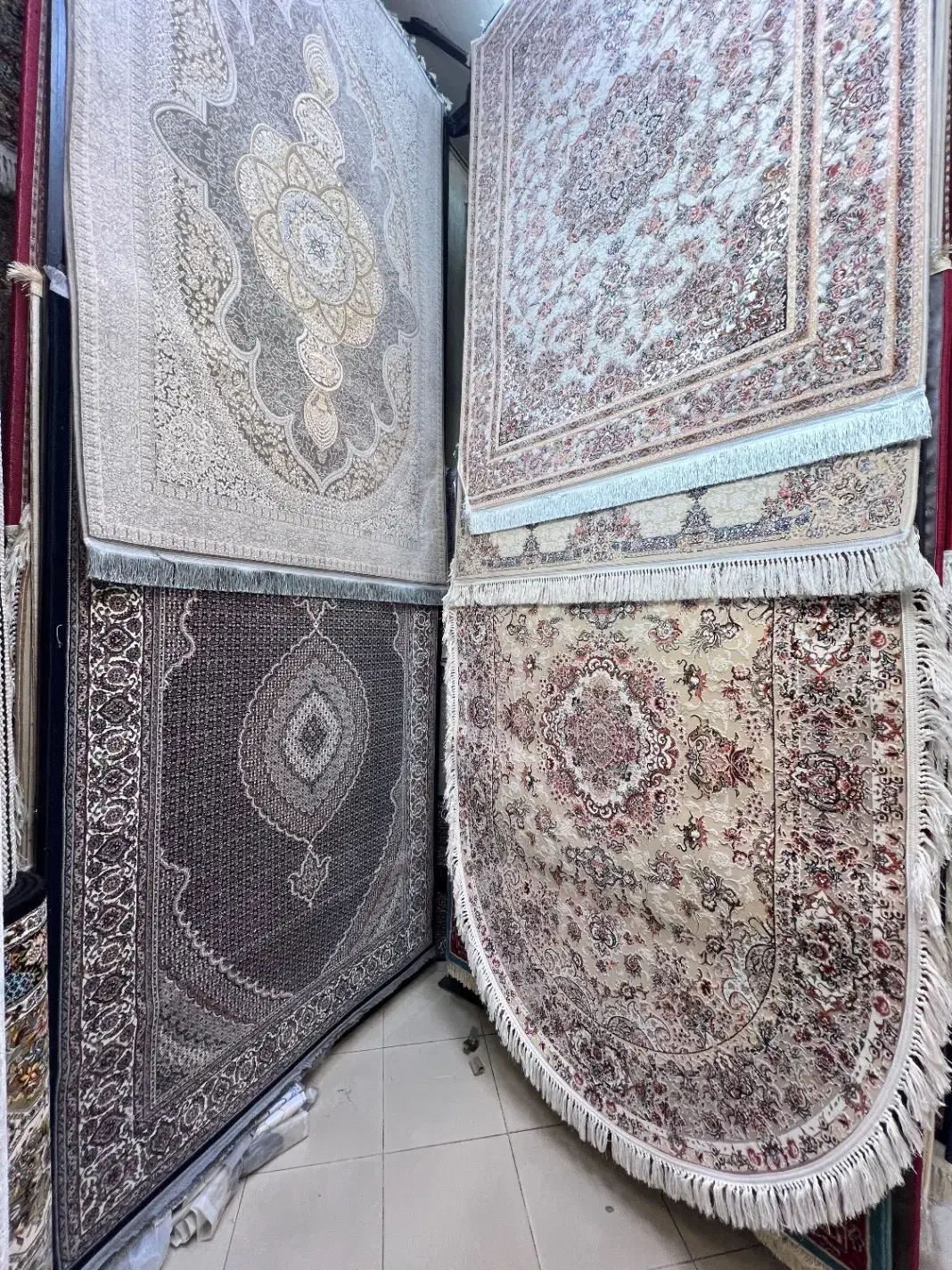 مرکز پخش فرش بیضی دستبافت گونه ( فرش نادر تبریز)|فرش|تبریز, |دیوار