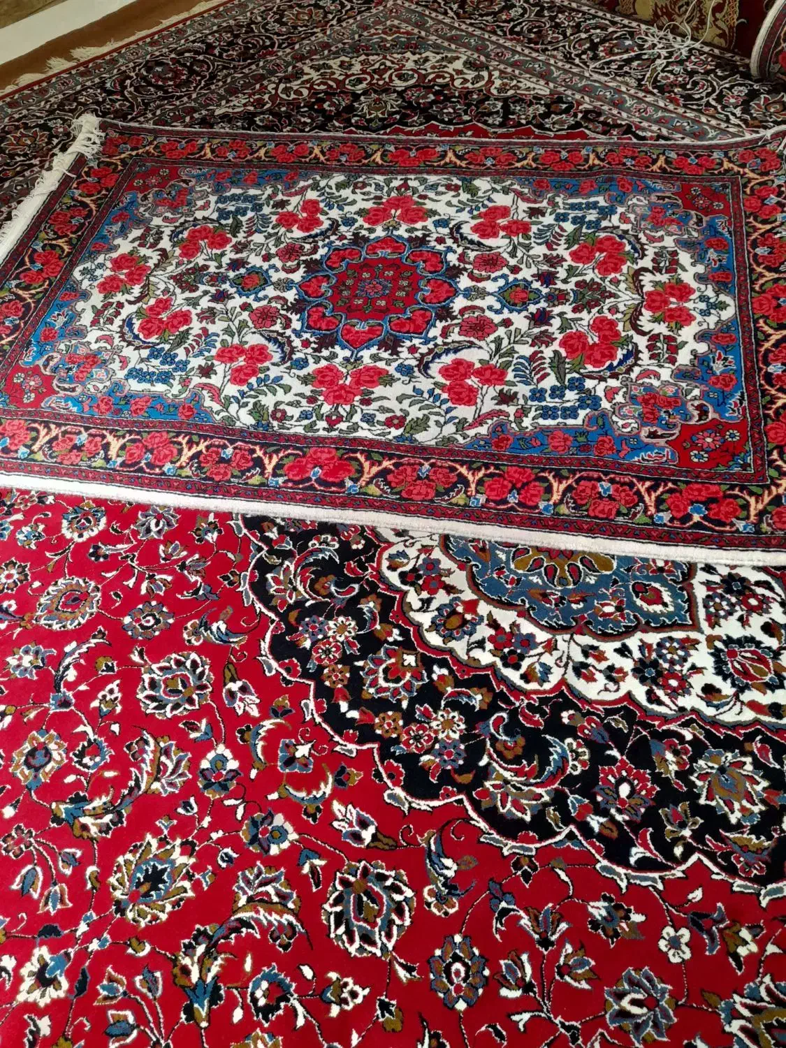 دوتخته  فرش  گل سرخ  یک در یک نیم بدونه ایراد|فرش|سنقر, |دیوار