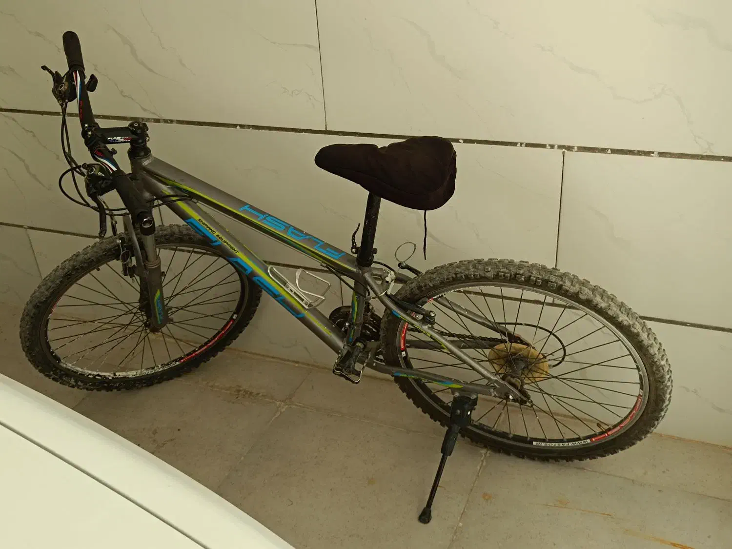 دوچرخه فلش ۲۶|دوچرخه، اسکیت، اسکوتر|مرودشت, فاز اول شهرک فرهنگیان|دیوار