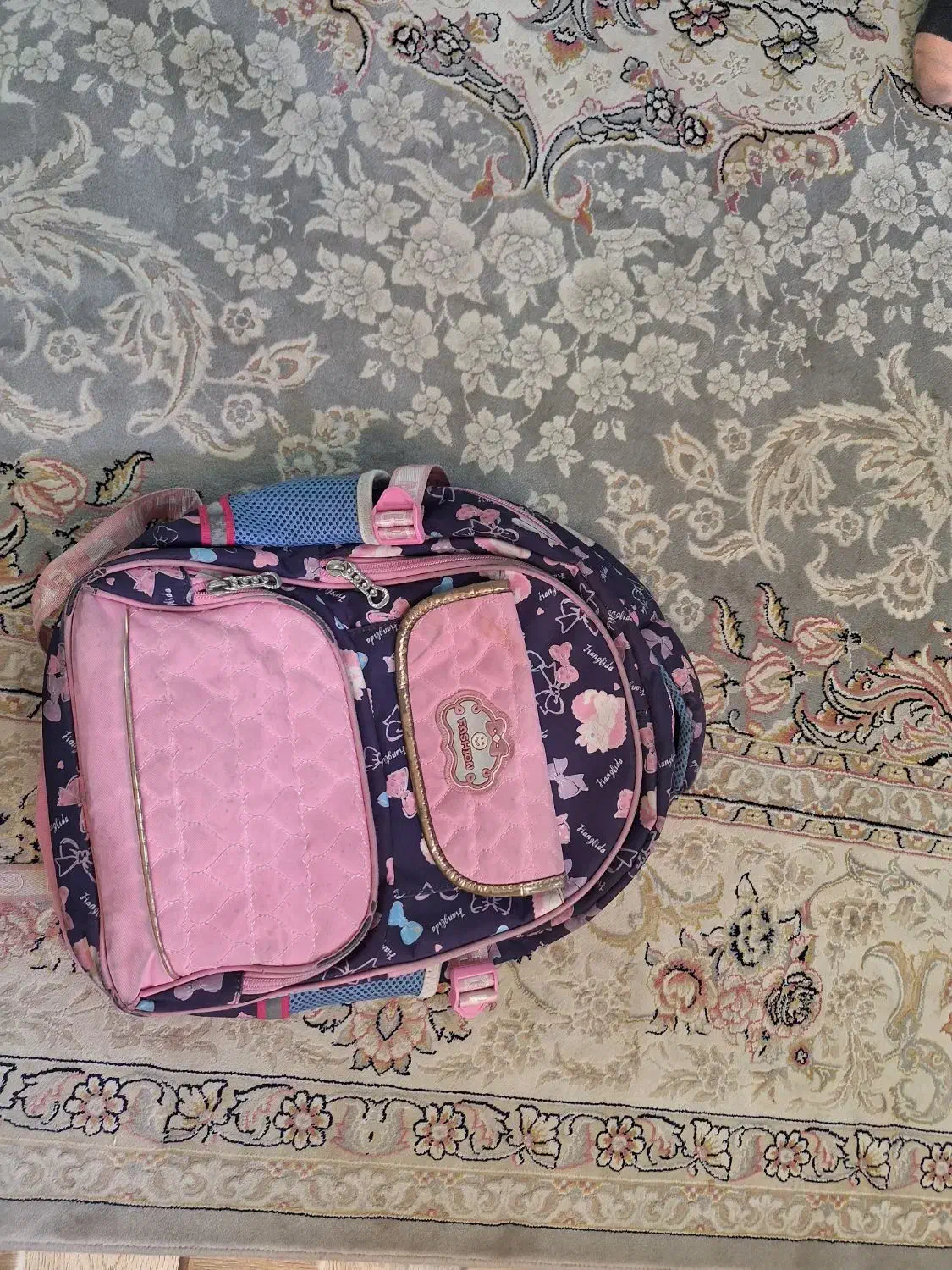 کیف مدرسه|کیف، کفش، کمربند|پاکدشت, پاکدشت (مامازند)|دیوار