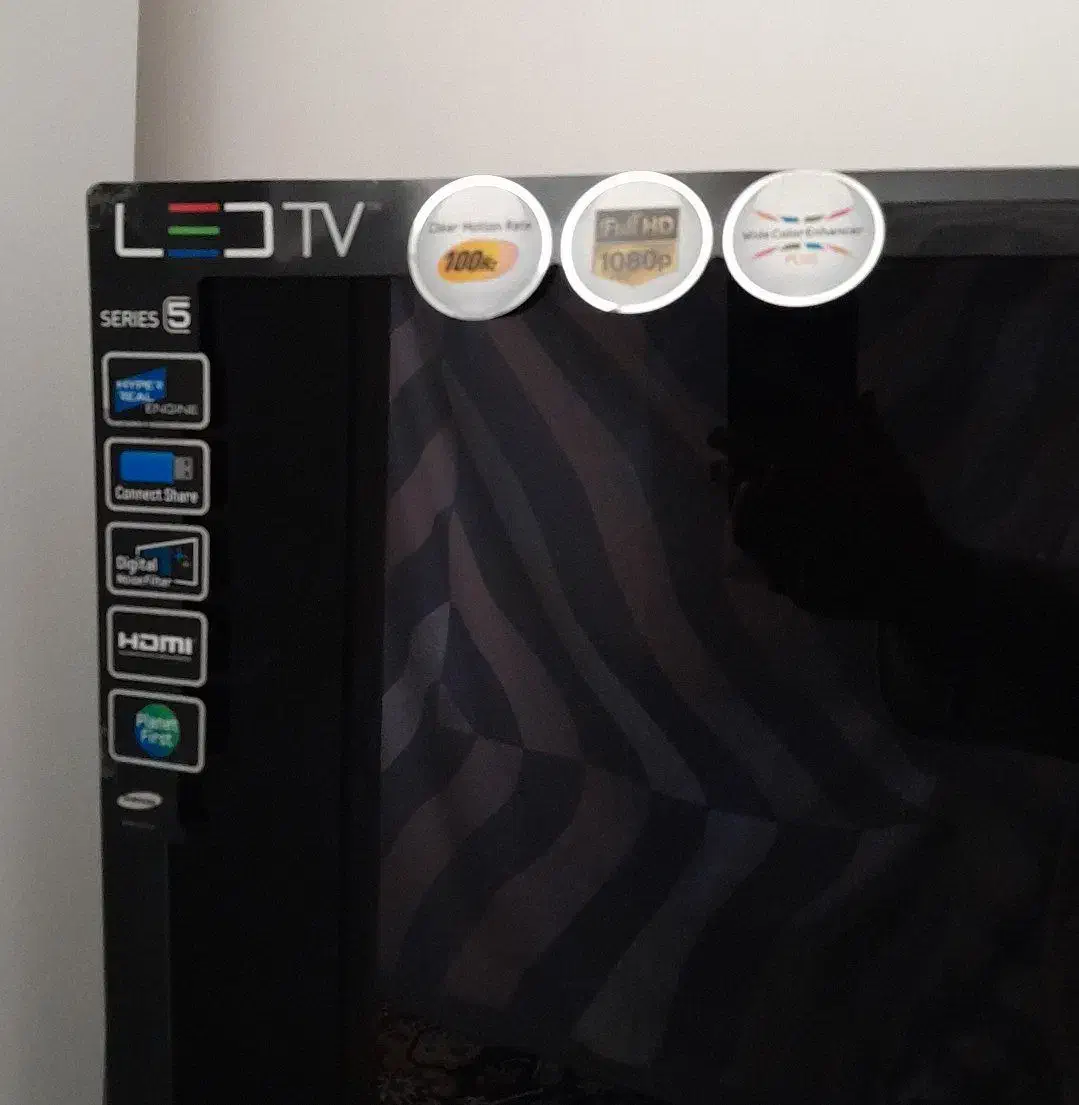 تلویزیون سامسونگ ۴۰ اینج LEd|تلویزیون و پروژکتور|سهند, |دیوار