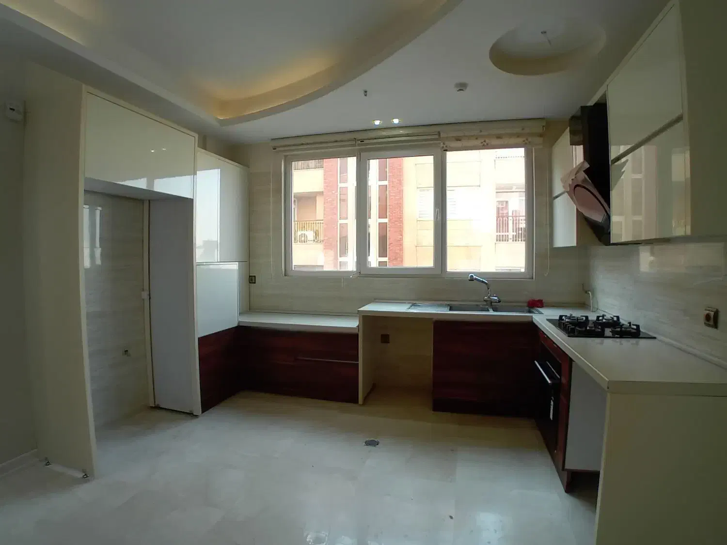 ۷۳ متر / مختص خوش سلیقه ها / مشاعات آبی