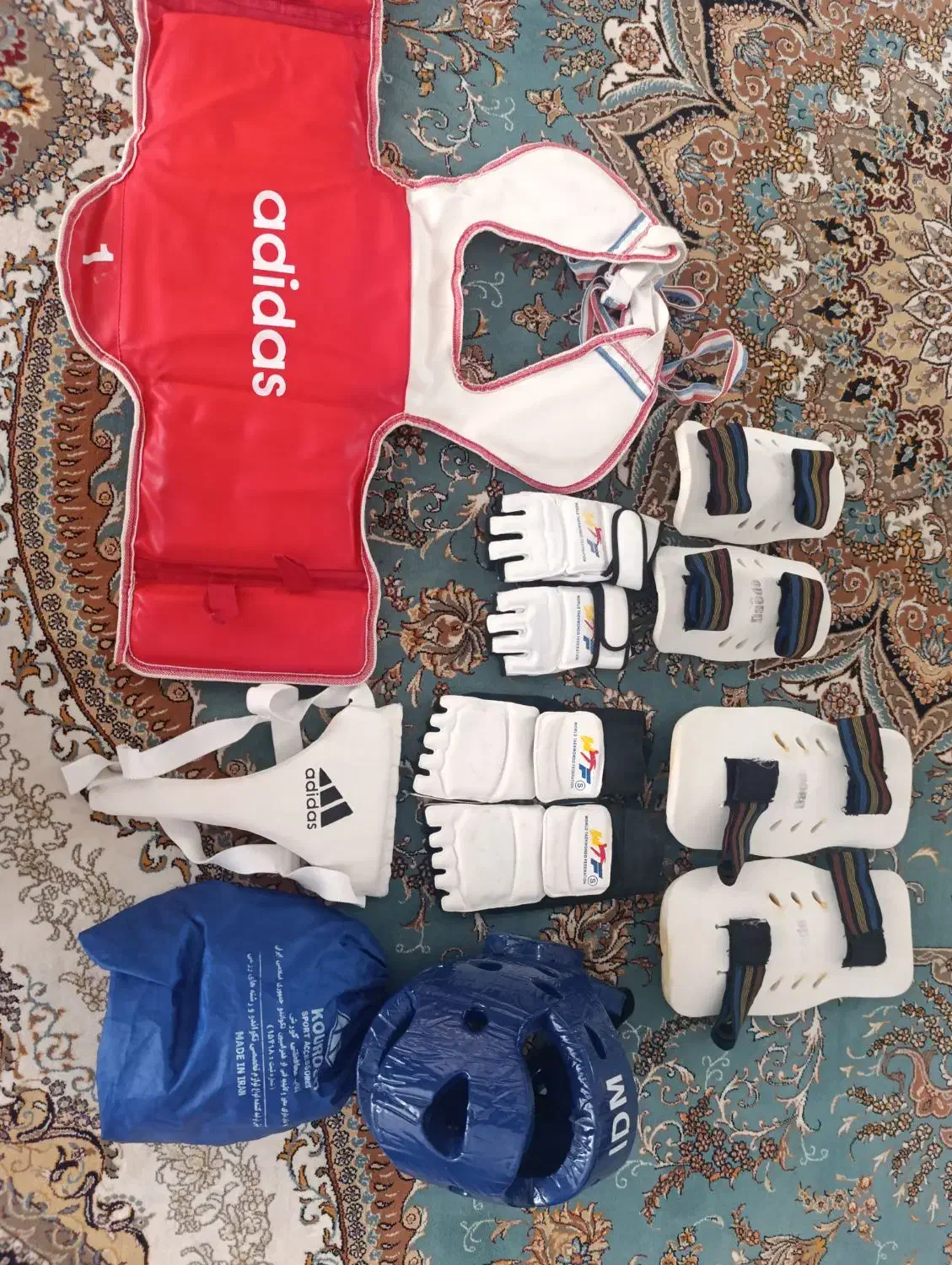 وسایل تکواندو|لباس|سنقر, |دیوار