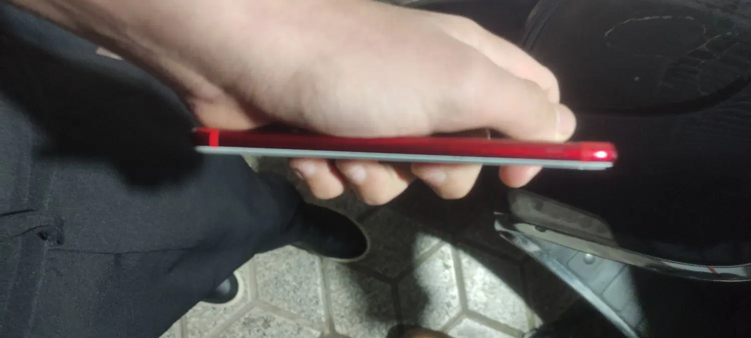 iphone 7 red|موبایل|مشهد, کارمندان دوم|دیوار