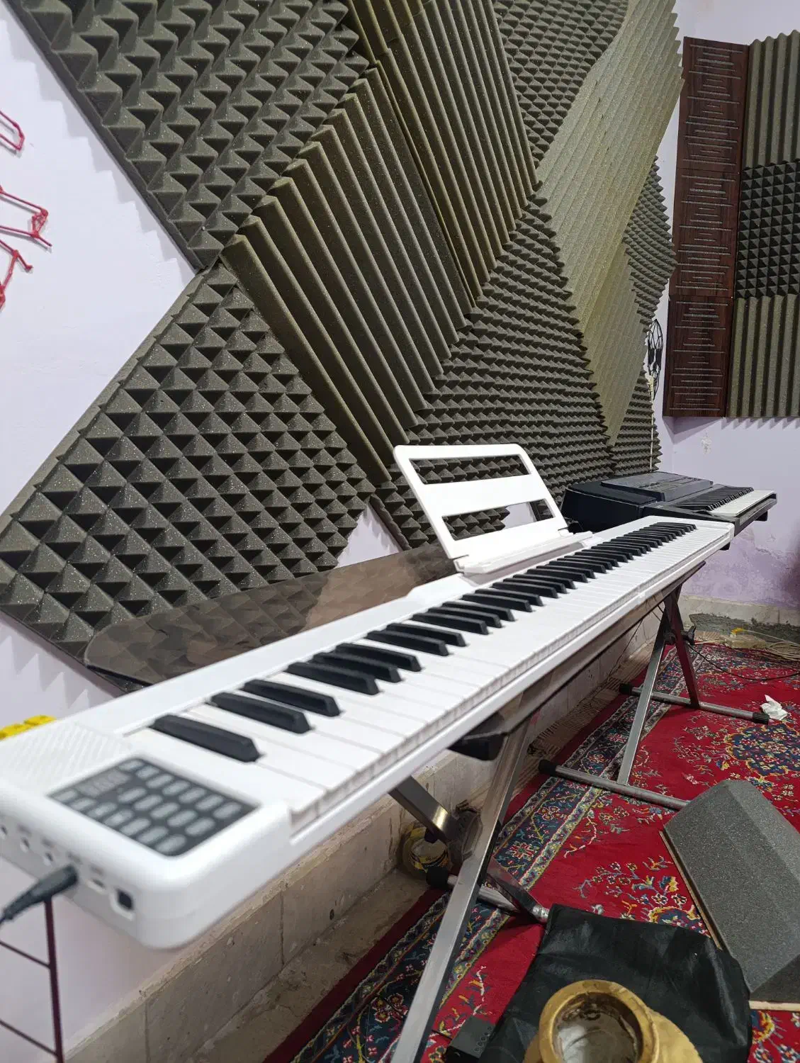 پیانو تاشو|پیانو، کیبورد، آکاردئون|ملایر, |دیوار