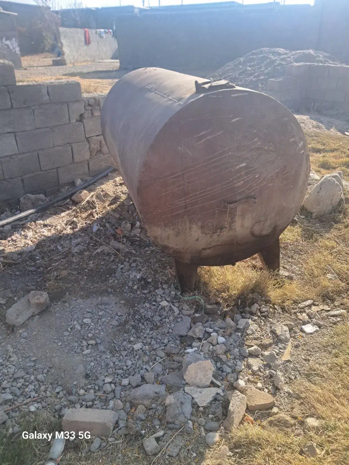 تانکر ۲۰۰۰لیتری جای گازوییل|ابزارآلات|دورود, |دیوار