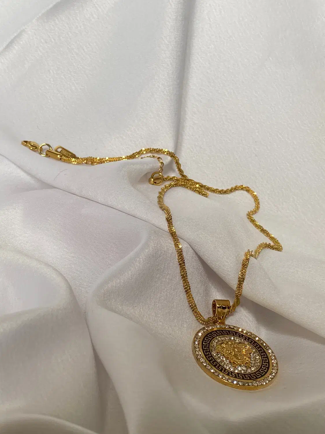 مدال ورساچه طرح طلا|بدلیجات|تهران, میدان ولیعصر|دیوار