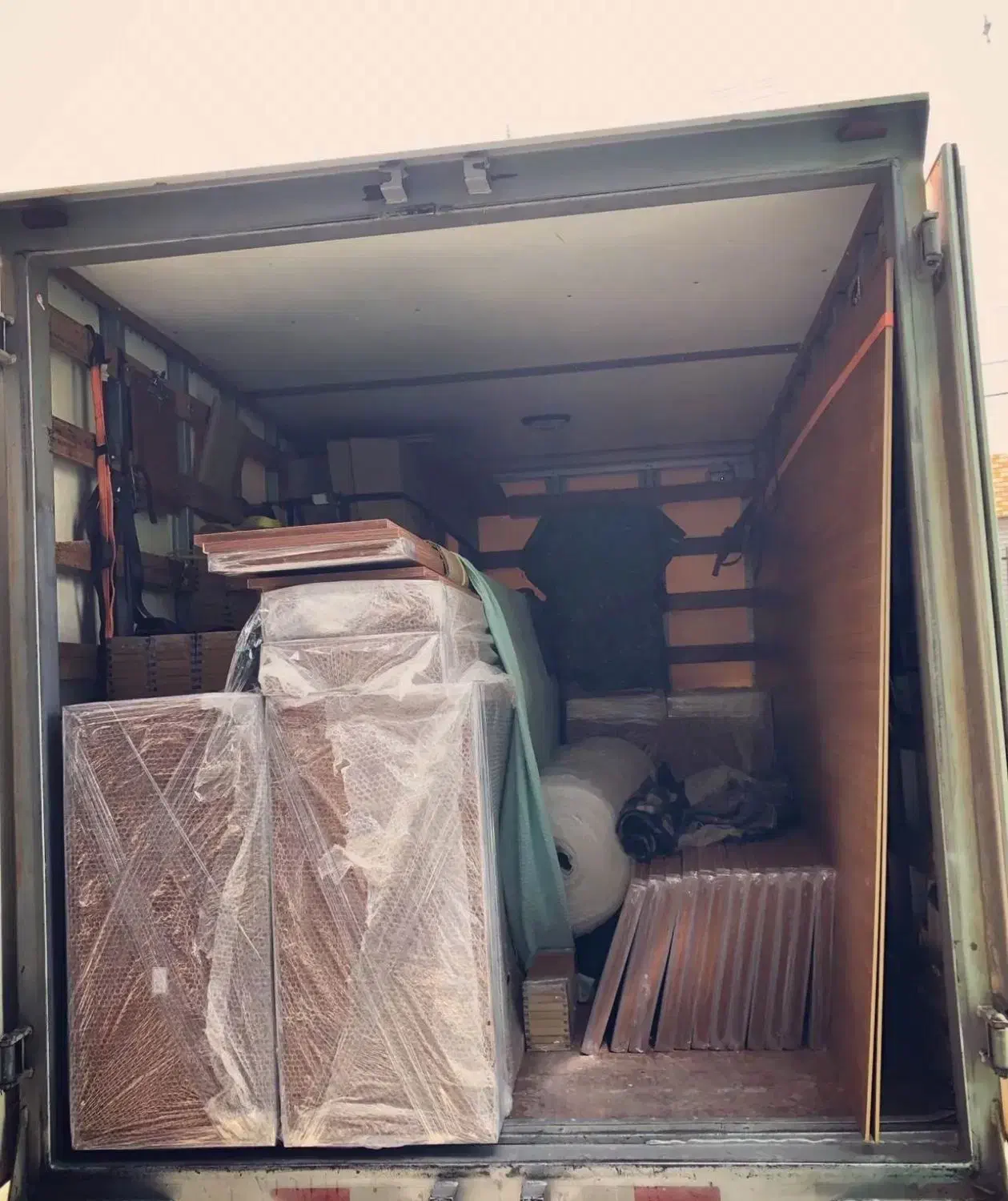 خدمات اثاث منزل ایران پناه (داخل شهری و برون شهری)|خدمات حمل و نقل|یزد, |دیوار