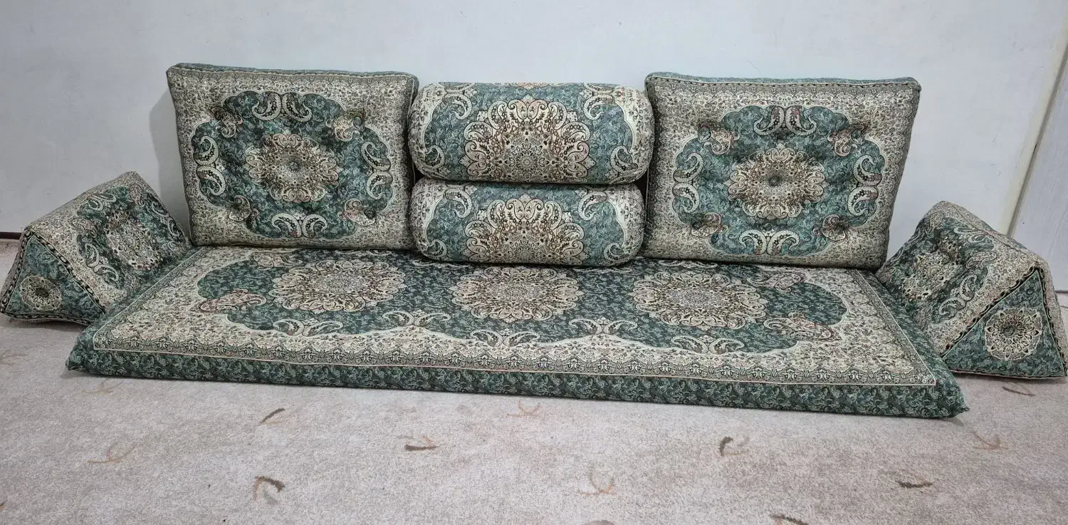 ست شاه نشین|پشتی|بجنورد, |دیوار