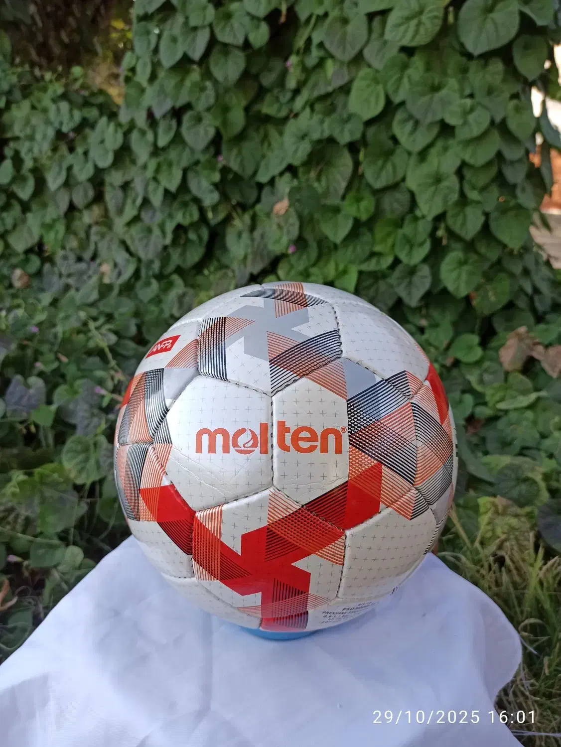 انواع توپ،فوتبال،فوتسال ،والیبال|تجهیزات ورزشی|شیراز, تلخ داش|دیوار