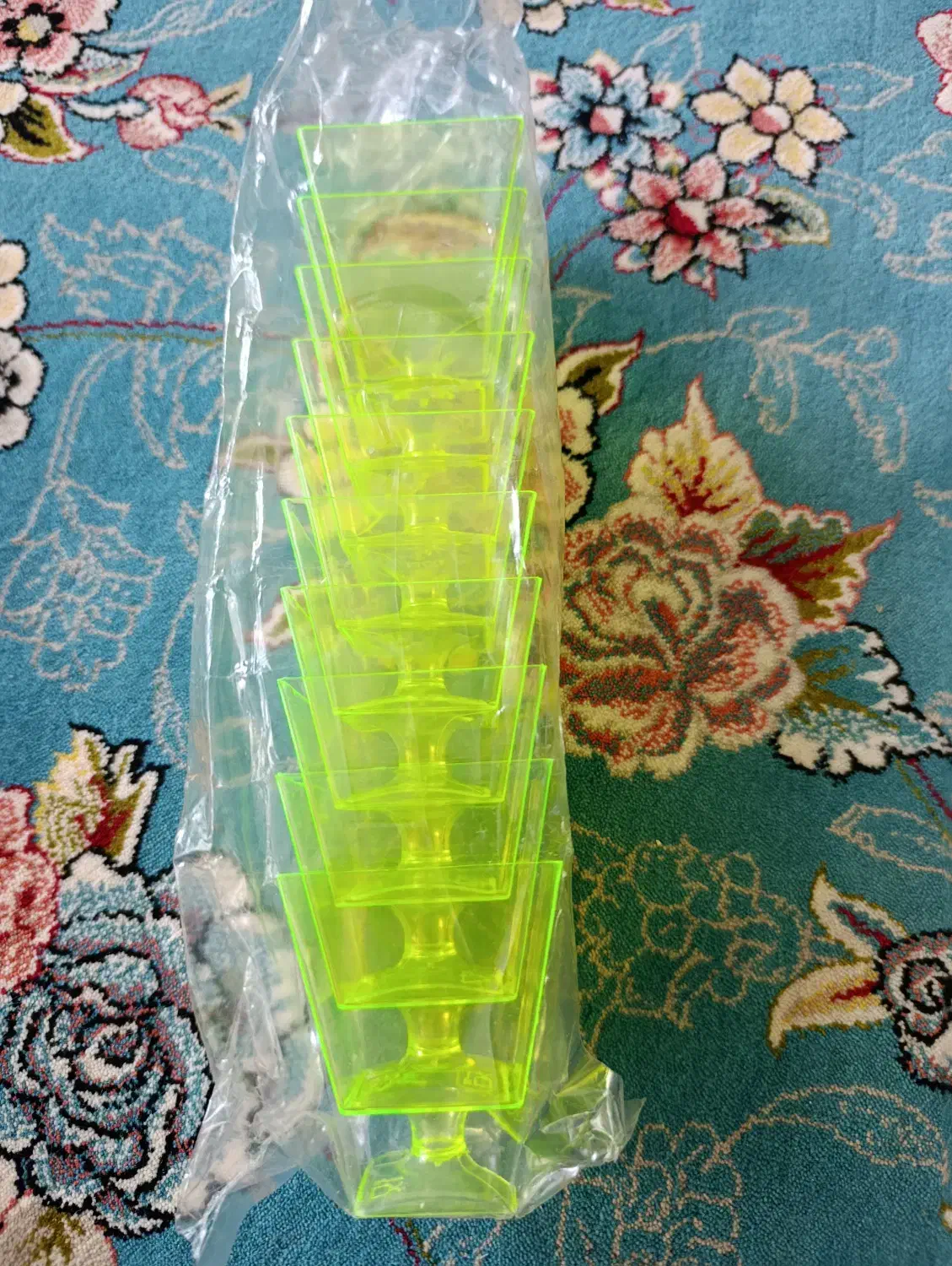 تعدادی وسیله کاملا نو|ظروف سرو و پذیرایی|نجفآباد, شریعتی|دیوار