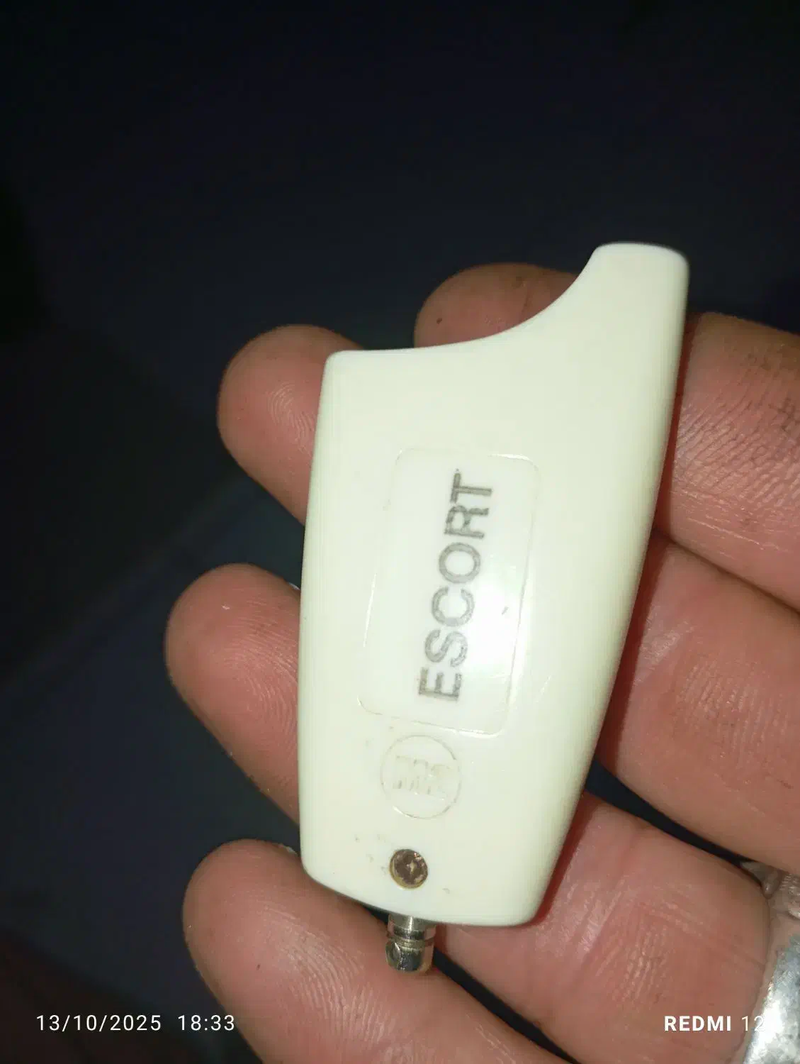 ریموت پیدا کردن|اشیا|قم, چهل اختران|دیوار