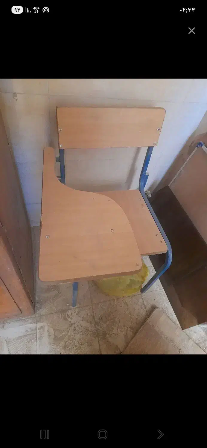 صندلی دسته دار مدرسه|صندلی و نیمکت|قائم‌شهر, |دیوار