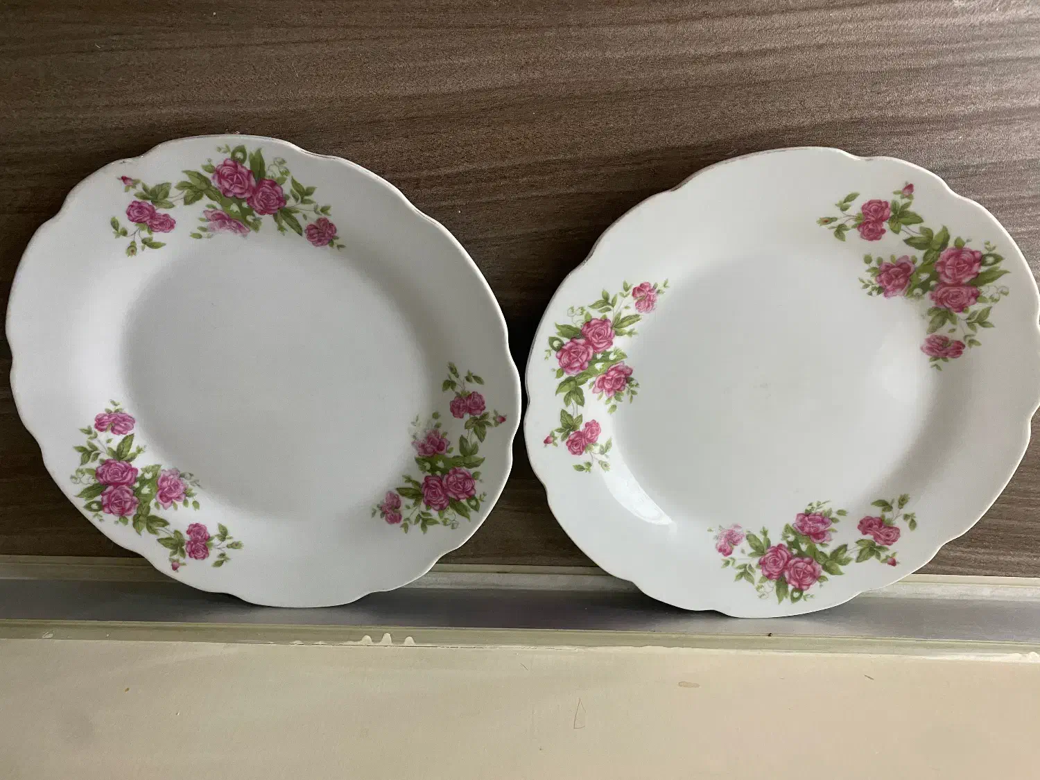 کاسه گلسرخی بشقاب گلسرخی|ظروف سرو و پذیرایی|تهران, جوادیه تهرانپارس|دیوار