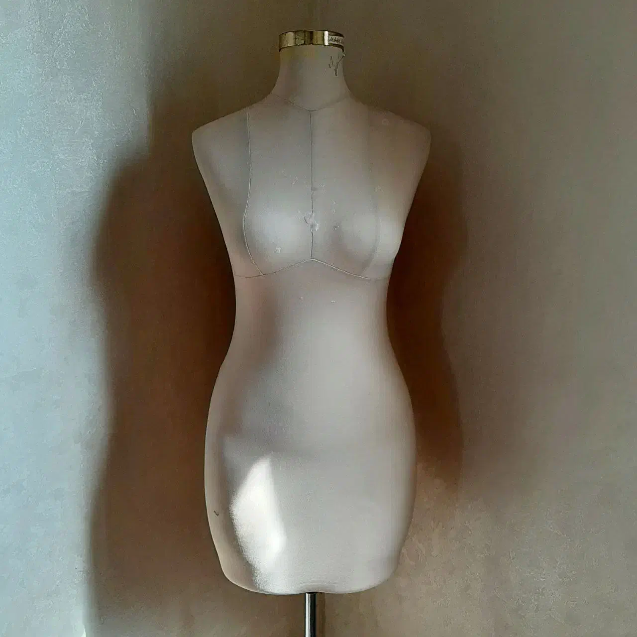 مانکن سوزن خور، سایز ۴۴|لوازم خیاطی و بافتنی|پردیس, فاز ۱۱|دیوار