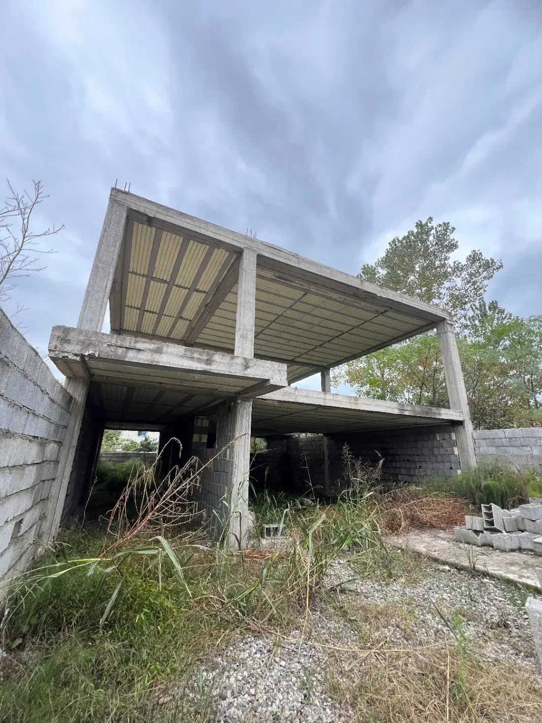 فروش فوری ویلا نیمهکاره شیرود قیمت مناسب|فروش خانه و ویلا|شیرود, |دیوار