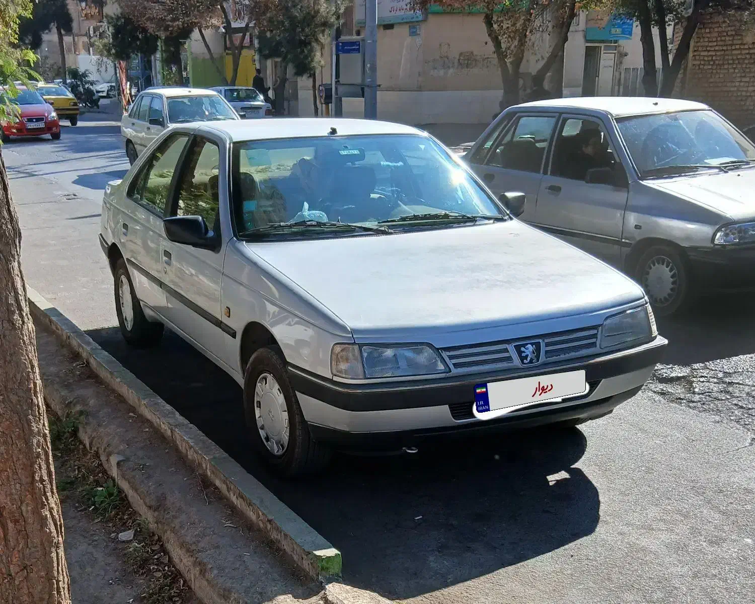 405 دو گانه سوز بی رنگ تمیز|خودرو سواری و وانت|کاشان, مدرس|دیوار