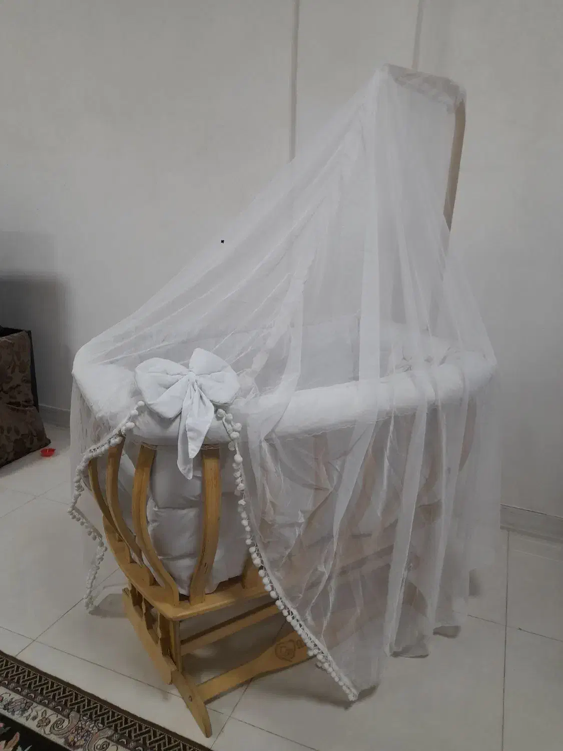 تخت|تخت و صندلی بچه|رشت, پسیخان|دیوار