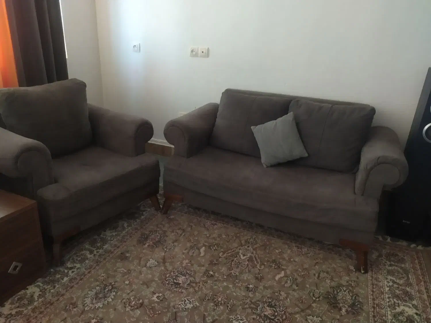 فروش فوری مبل راحتی|مبلمان خانگی و میز عسلی|خمین, |دیوار