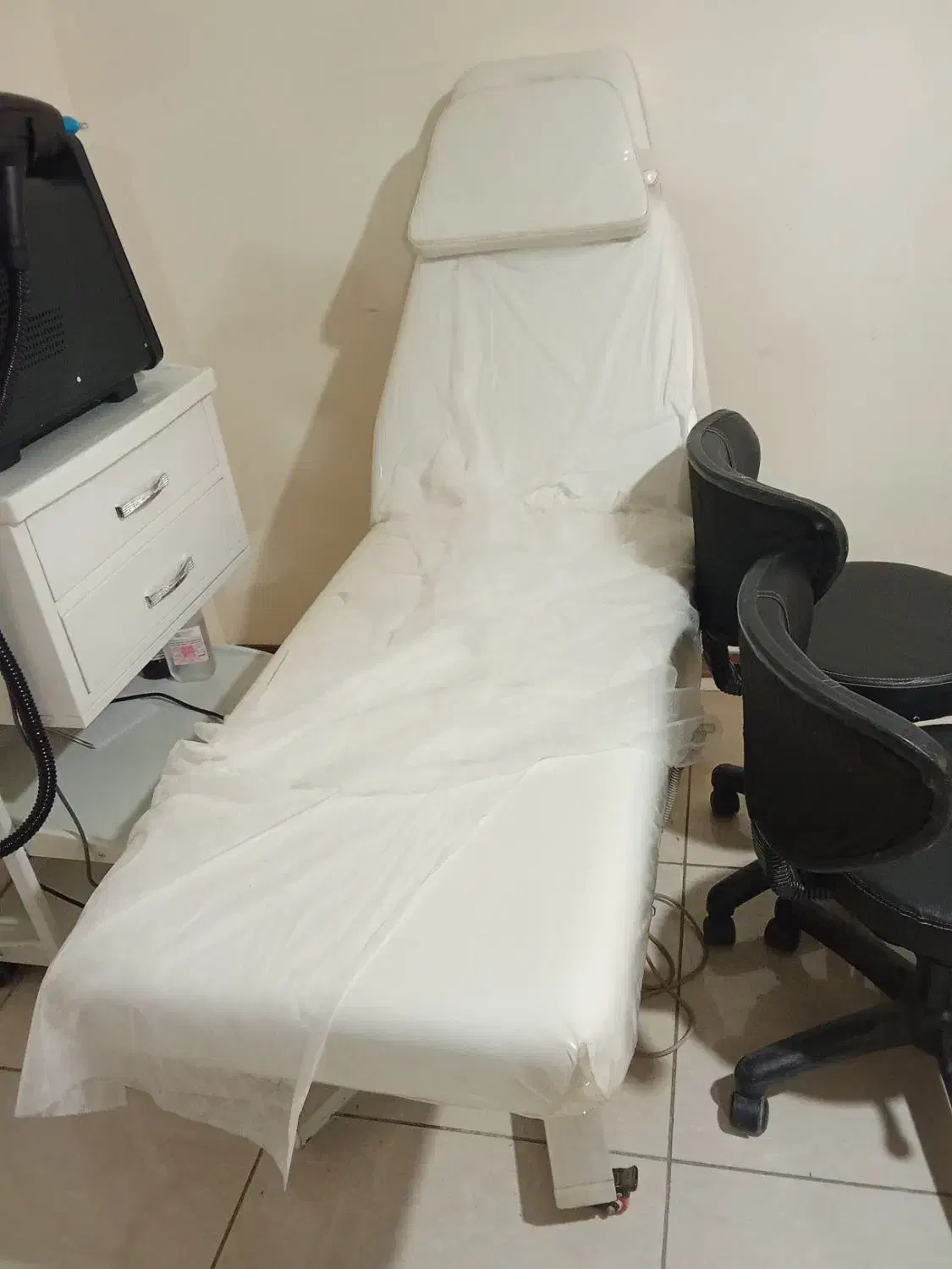 تخت برقی|آرایشی، بهداشتی، درمانی|شیراز, ملاصدرا|دیوار