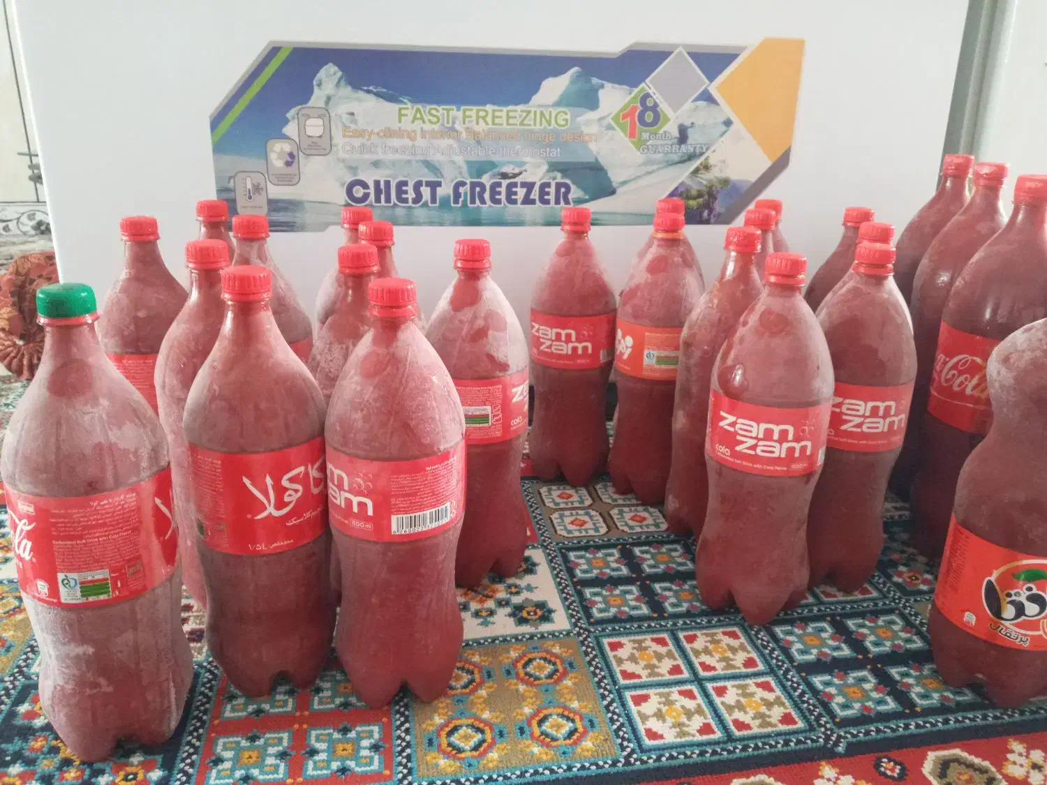 رب گوجه فرنگی|خوردنی و آشامیدنی|کلاله, |دیوار