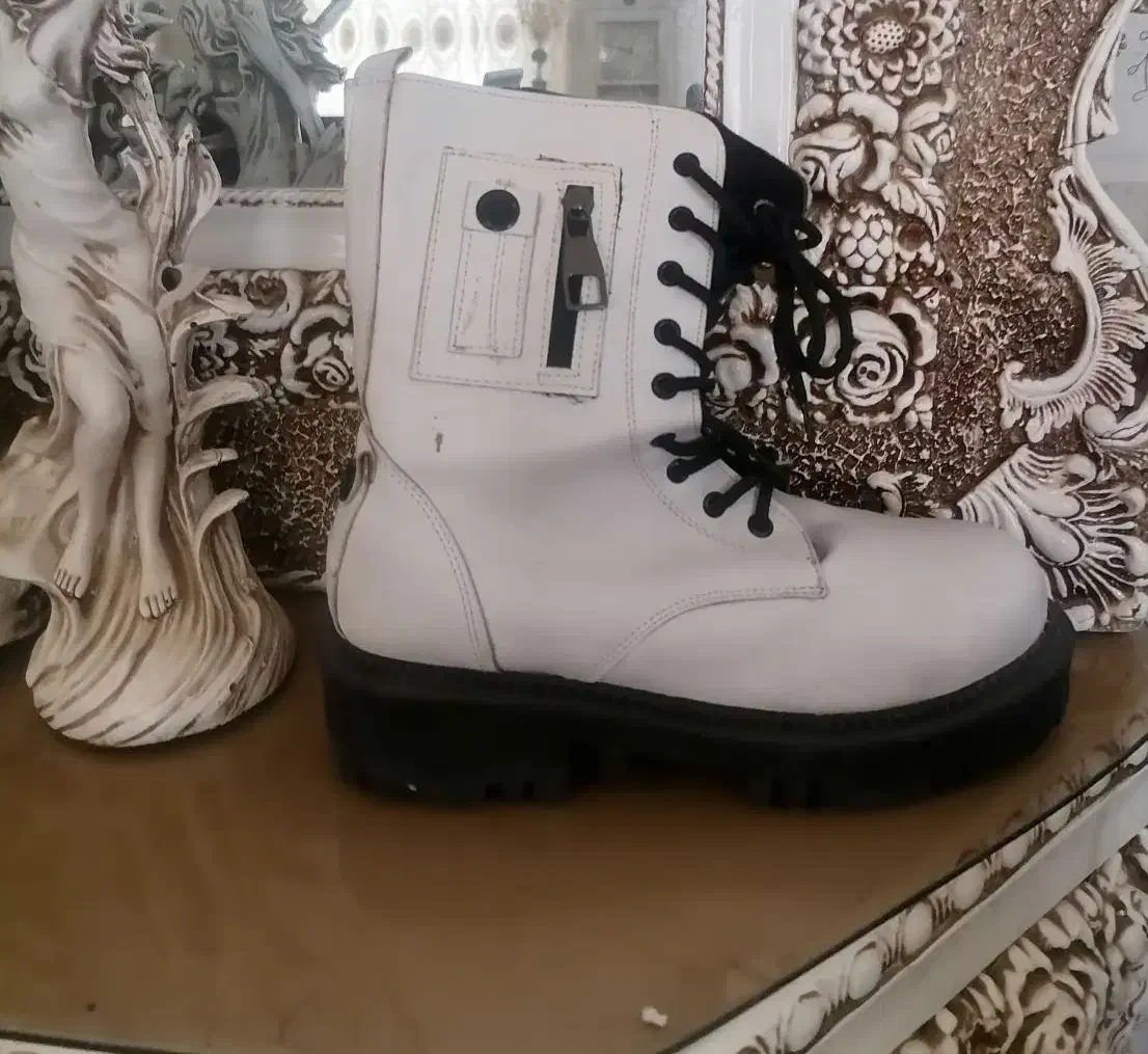 بوت سایز 40 در حد نونو|کیف، کفش، کمربند|بوانات, |دیوار