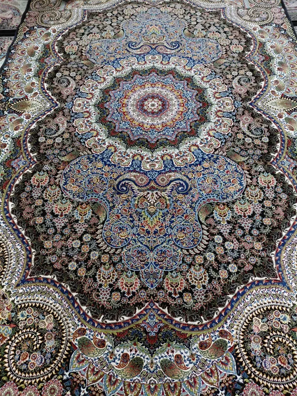 خرید وفروش فرشهای کارکرده درهمه ابعاد|فرش|ورامین, شهرک مدرس|دیوار