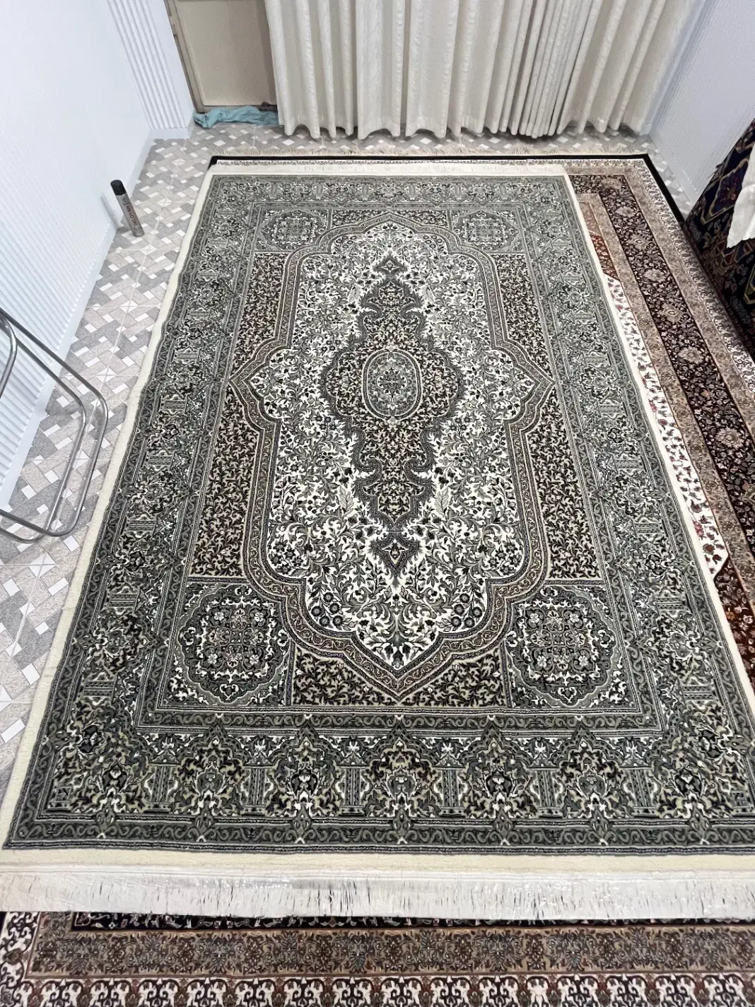 فرش شش متری|فرش|شاهین‌شهر, فدک|دیوار