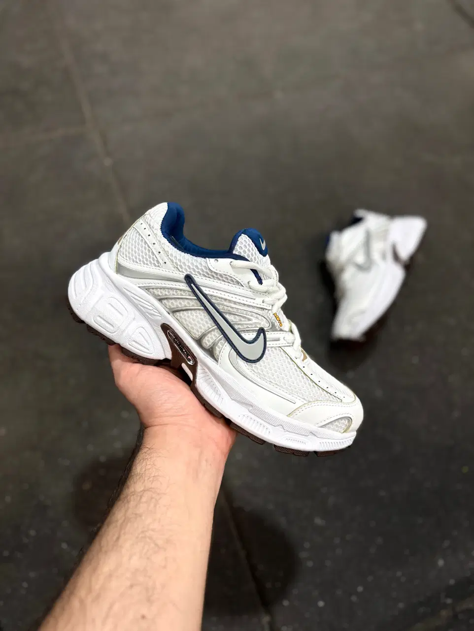کتونی نایک موتو Nike moto 2kکفش رانینگ ورزشی|کیف، کفش، کمربند|تهران, نعمتآباد|دیوار