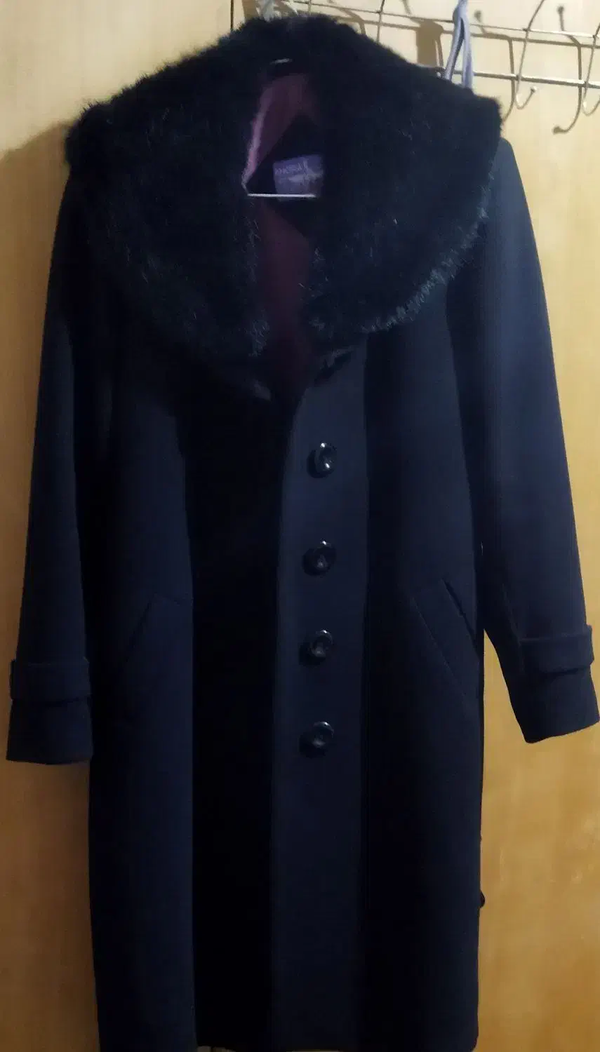 پالتوزنانه|لباس|اراک, |دیوار