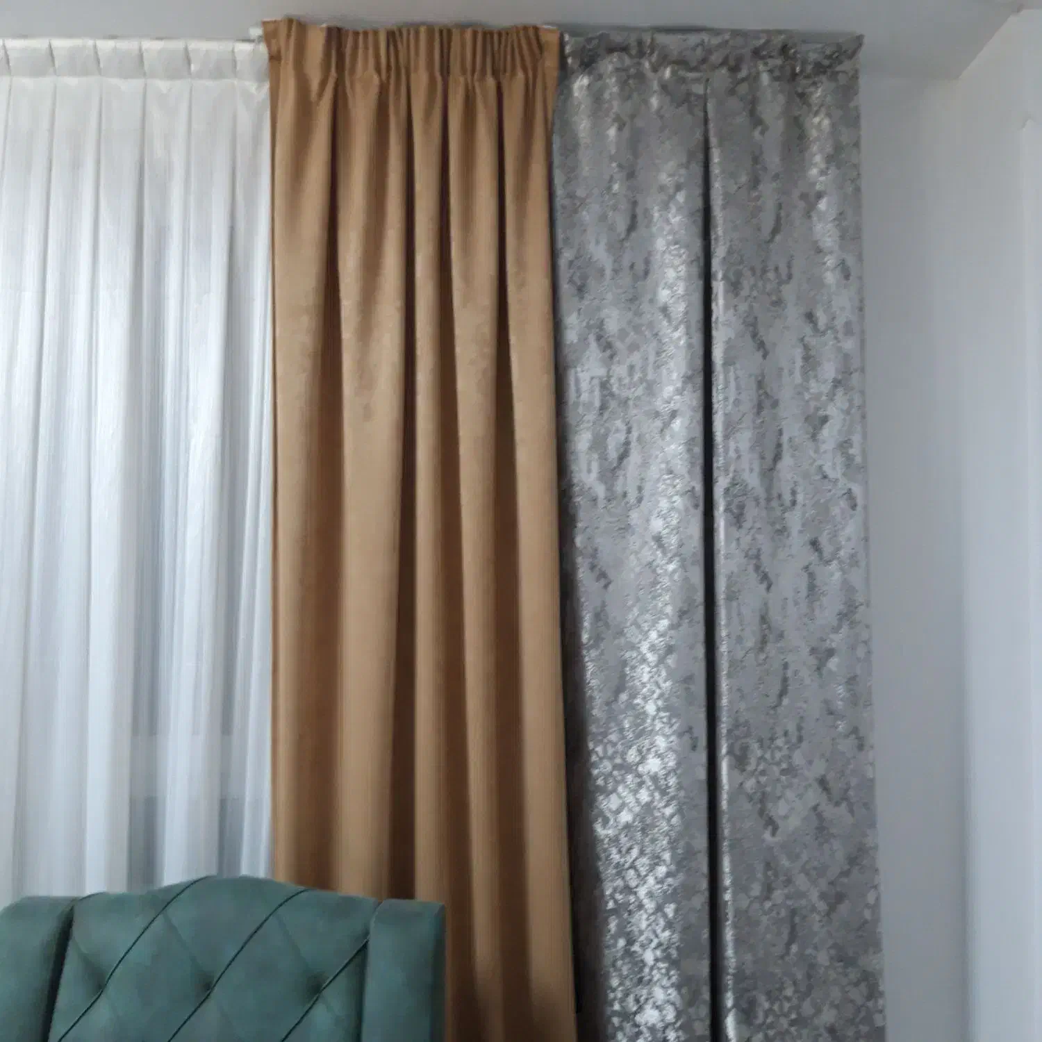 دکورپرده نو نو استفاده نشده|پرده، رانر، رومیزی|هشتگرد, شهرک بعثت|دیوار