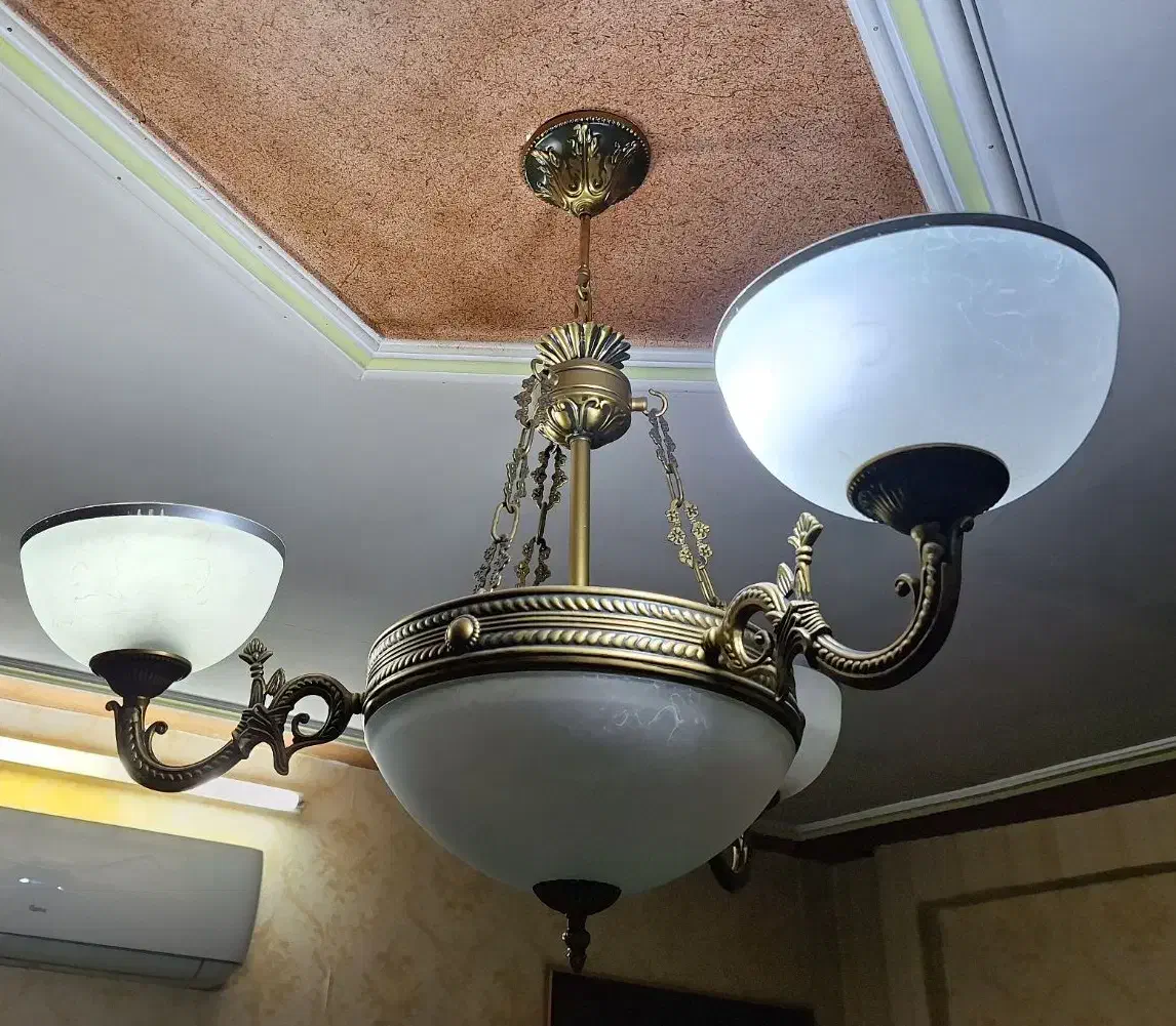 لوستر سه شاخه برنزی|لوستر و چراغ آویز|ملارد, |دیوار