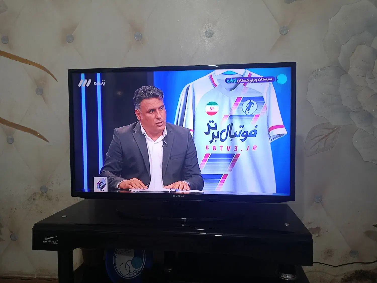 لوازم برقی|تلویزیون و پروژکتور|سروآباد, |دیوار