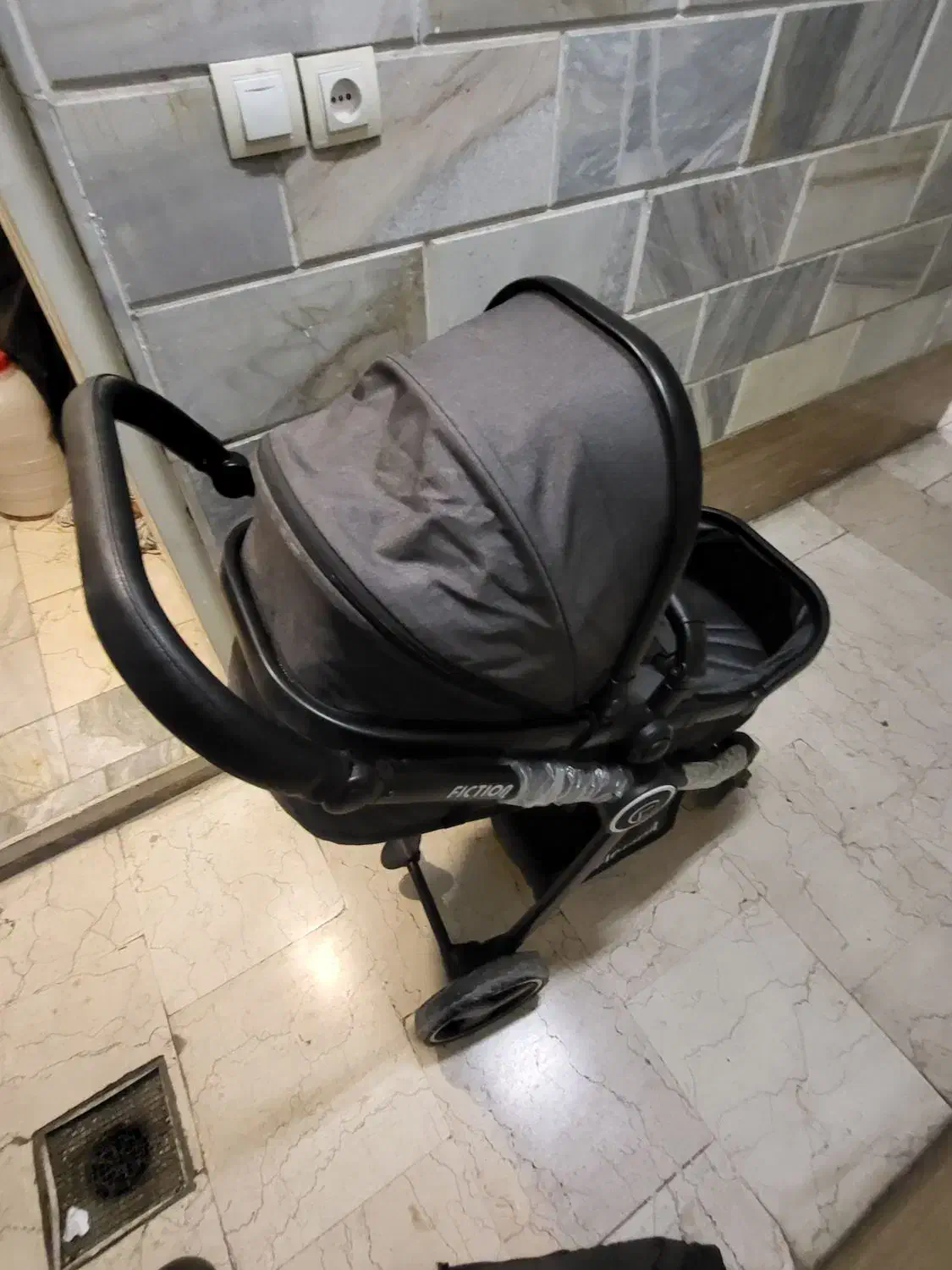 کالسکه و کریر برند فیکشن|کالسکه و لوازم جانبی|تهران, تهرانپارس غربی|دیوار