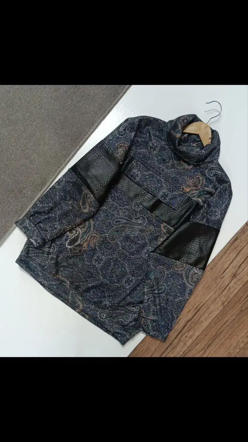 بلوز زنانه در دو مدل یقه اسکی و یقه گرد|لباس|فیروزآباد (فارس), |دیوار