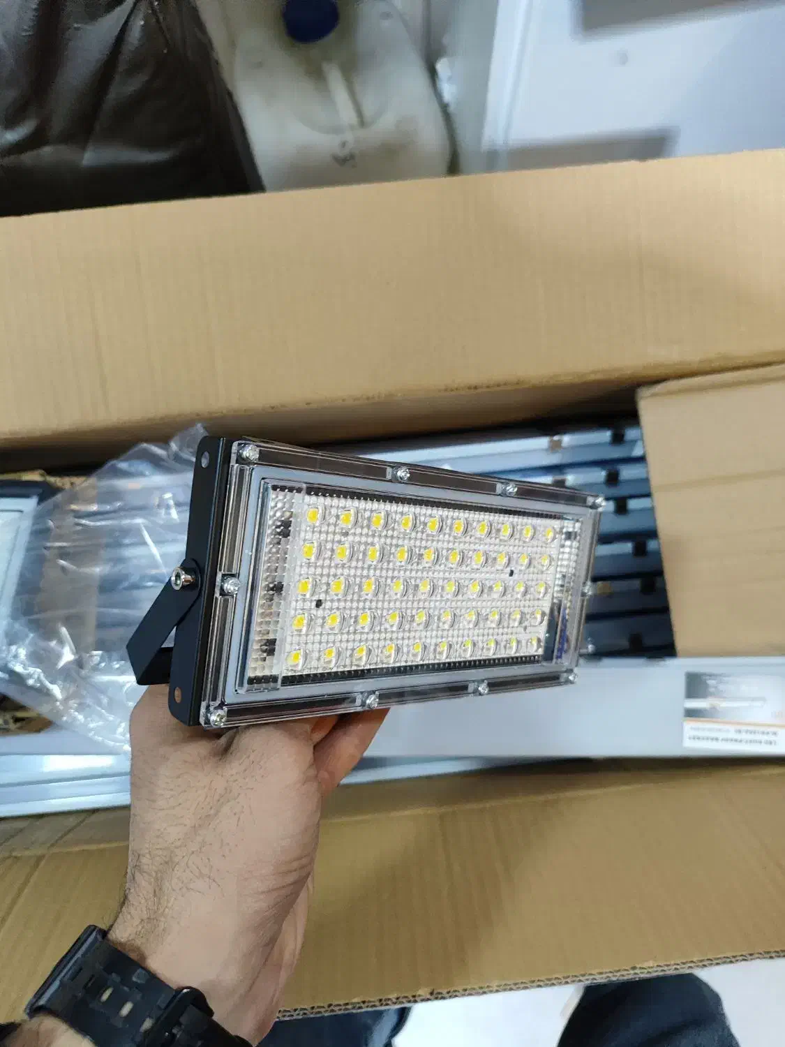 پرژکتور نصف قیمت|لامپ و چراغ|مشهد, یوسفیه (شهرک غرب)|دیوار