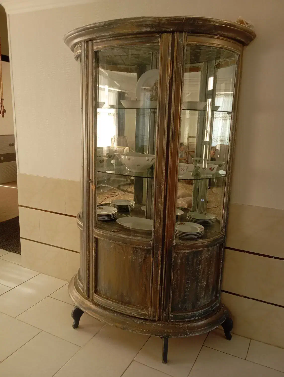 بوفه|بوفه، ویترین، کنسول|هشتگرد, هیو|دیوار